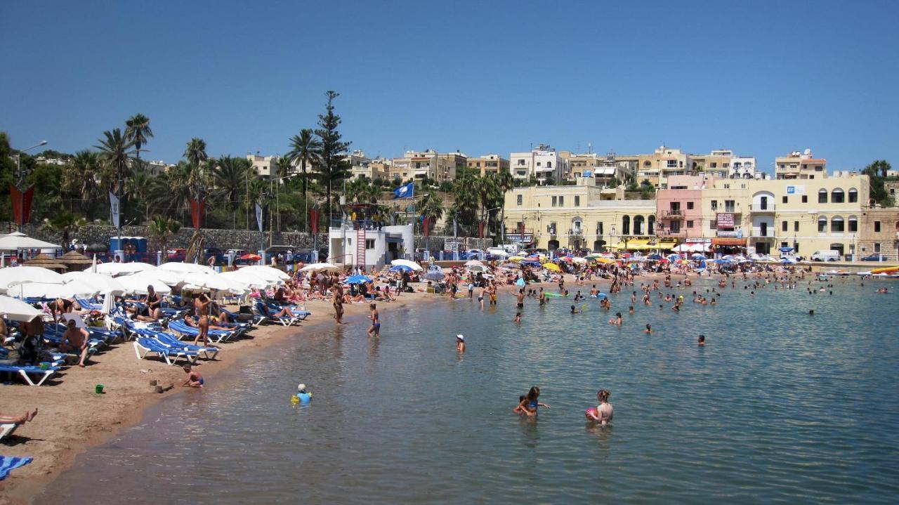 Prime Location Apartment With Side Seaviews Sliema Esterno foto